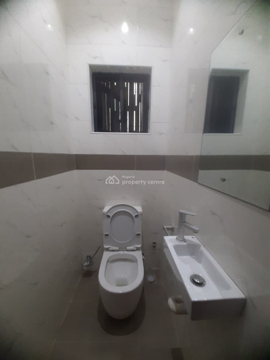 3 Bedroom Apartment, Lekki Phase 1, Lekki, Lagos, Flat / Apartment for Rent