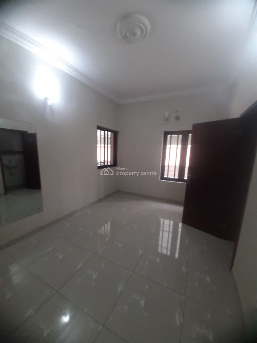 3 Bedroom Apartment, Lekki Phase 1, Lekki, Lagos, Flat / Apartment for Rent