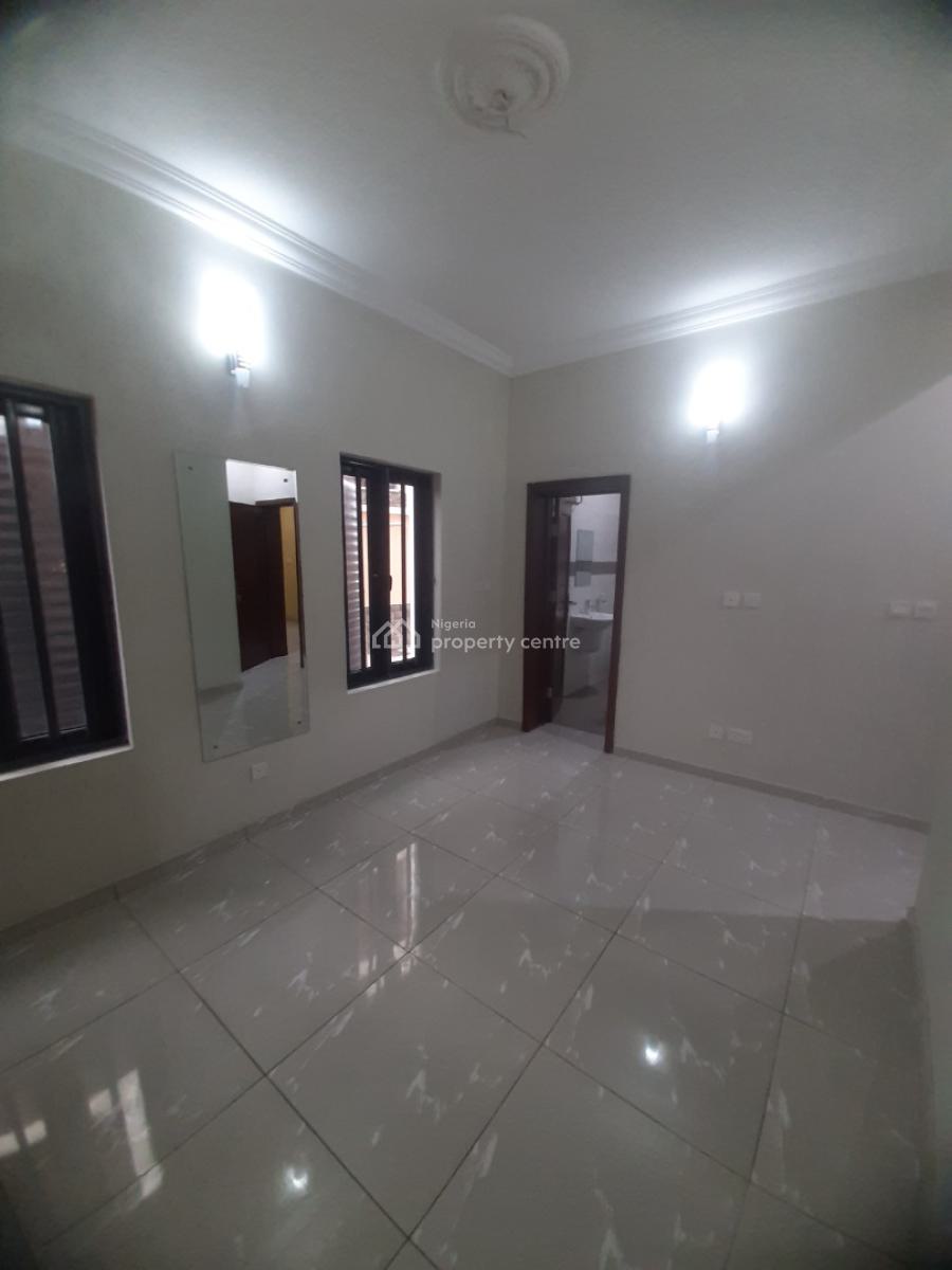 3 Bedroom Apartment, Lekki Phase 1, Lekki, Lagos, Flat / Apartment for Rent