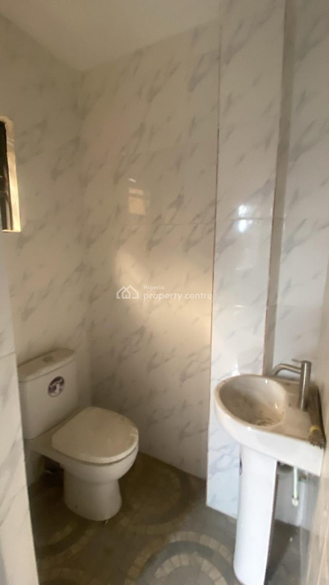 Miniflat with Modern Facilities for Long Lease, Alagomeji, Yaba, Lagos, Mini Flat (room and Parlour) for Sale