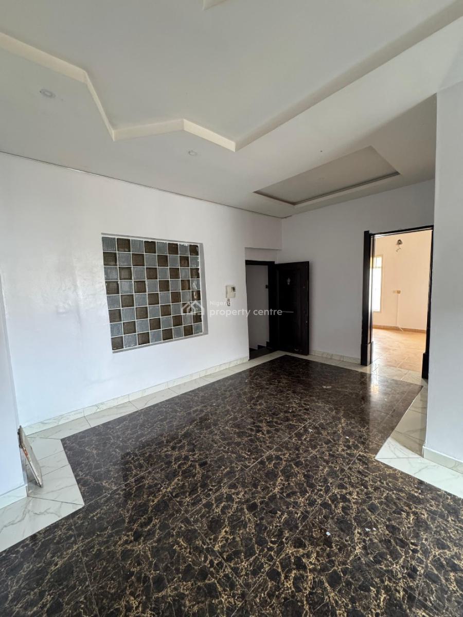 𝐖𝐄𝐋𝐋 𝐌𝐀𝐈𝐍𝐓𝐀𝐈𝐍𝐄𝐃 3 𝐁𝐄𝐃𝐑𝐎𝐎𝐌 𝐓𝐄𝐑𝐑𝐀𝐂𝐄, Lekki, Lagos, Terraced Duplex for Rent