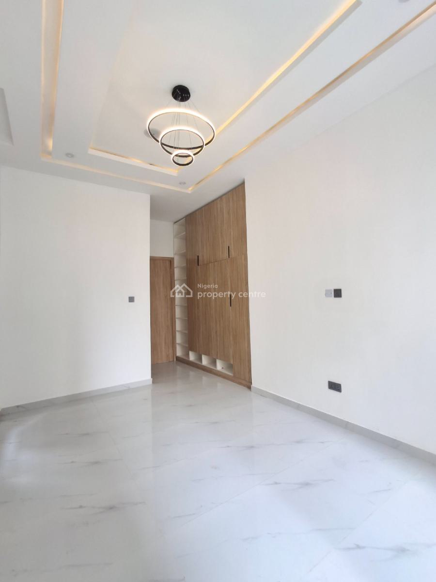 2bedroom Apartment, in a Well-secured Estate, Ikate Elegushi, Lekki, Lagos, Block of Flats for Sale