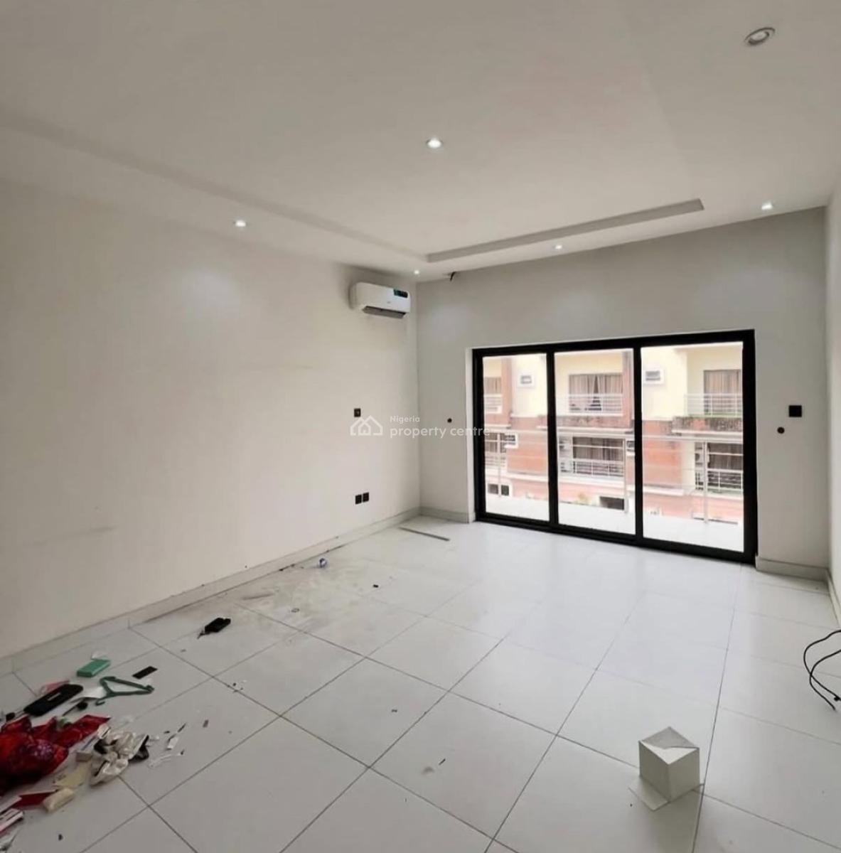 Fully Serviced 4 Bedroom Terrace with Ample Parking Space, Lekki Phase 1, Lekki, Lagos, Terraced Duplex for Sale
