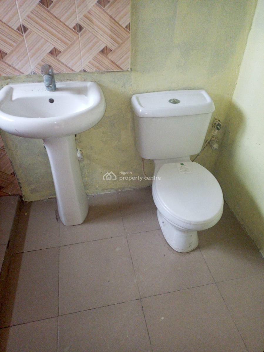 Two Bedroom Apartment, Olowopopo Estate, Awoyaya, Ibeju Lekki, Lagos, Flat / Apartment for Rent