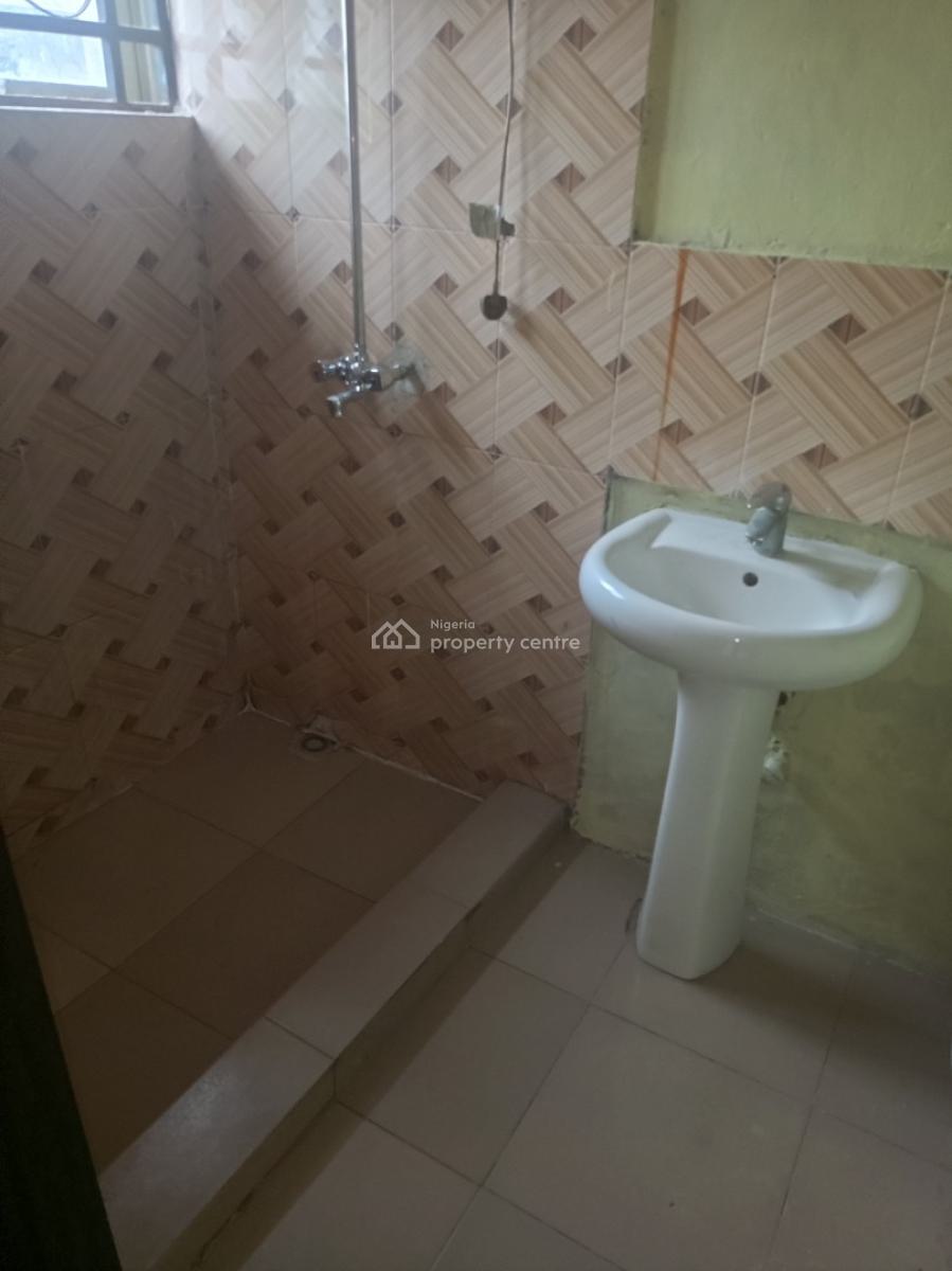 Two Bedroom Apartment, Olowopopo Estate, Awoyaya, Ibeju Lekki, Lagos, Flat / Apartment for Rent