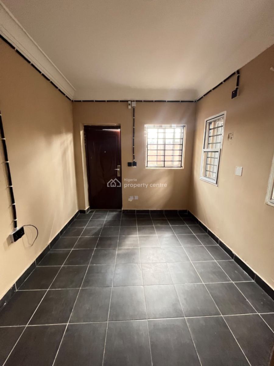 Cozy and Nice a Room Self Contain Available, Lekki Phase 1, Lekki, Lagos, Self Contain (single Rooms) for Rent