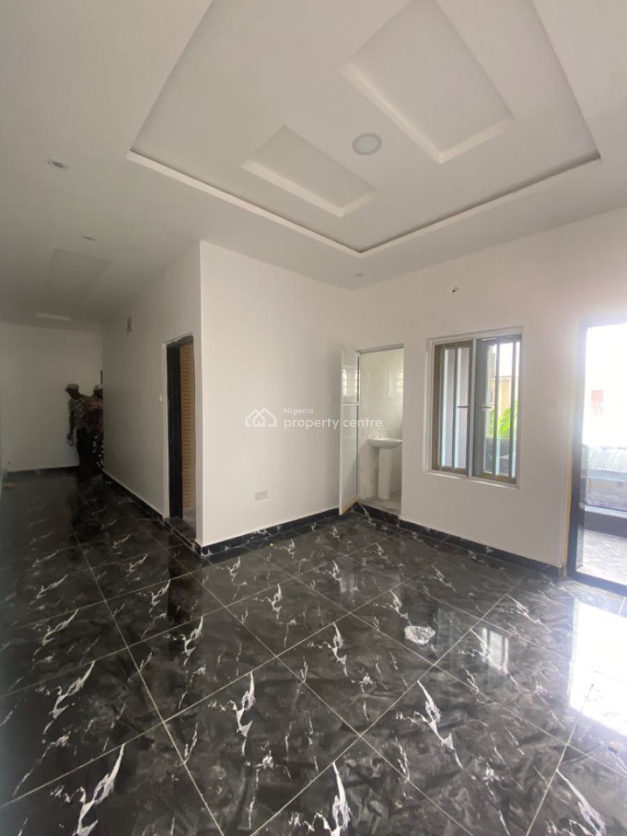 an Executive Two Bedroom Flat, Silver Crest Estate Besides Blenco Mall, Sangotedo, Ajah, Lagos, Flat / Apartment for Rent