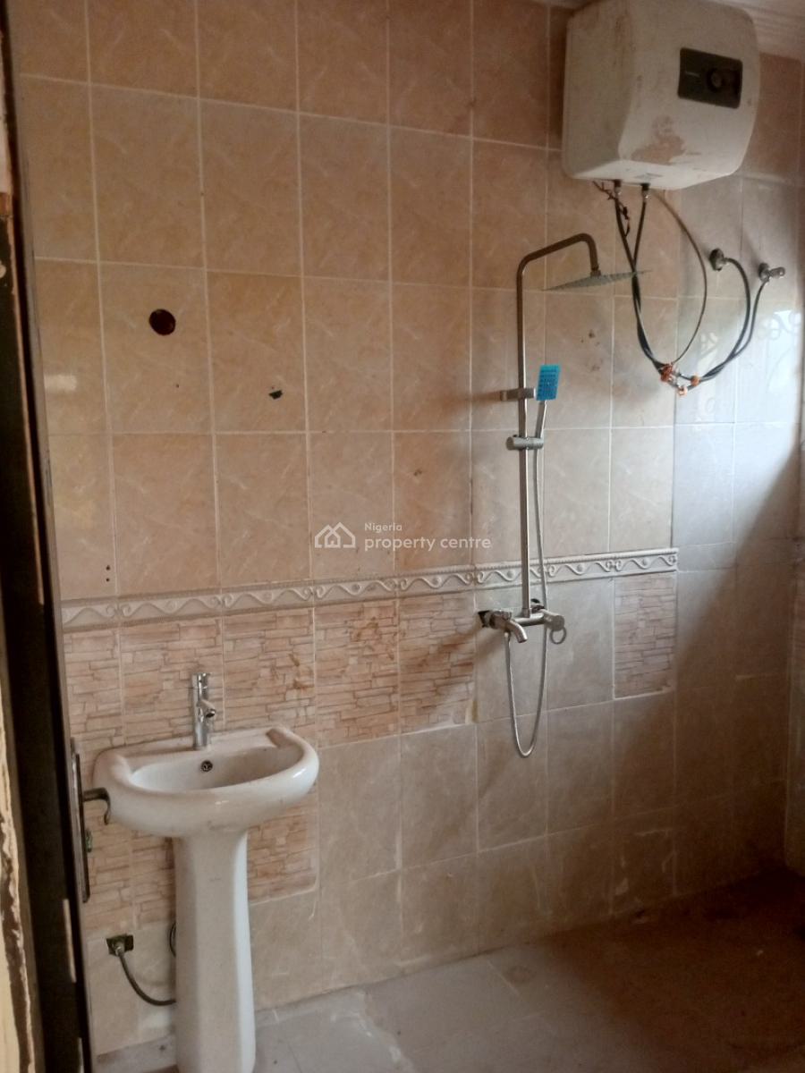 a Well Renovated 2 Bedroom Flat, Crd City, Fha, Lugbe District, Abuja, Flat / Apartment for Rent