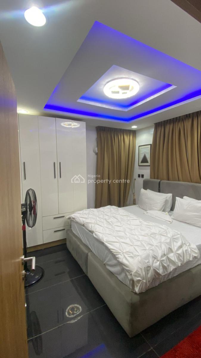 Luxury 3 Bedroom for Short Rest with Modern Facilities, Yaba, Lagos, Flat / Apartment Short Let