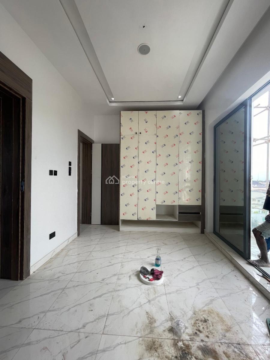Elegant 2-bedroom Apartment with Pool & Elevator, Lekki, Lagos, Flat / Apartment for Sale