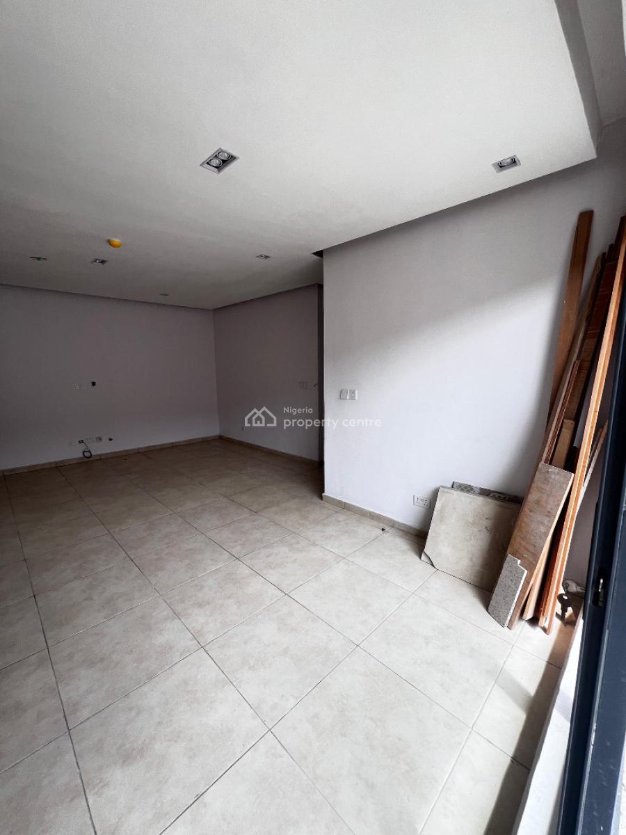 Solidly Built Luxury 2 Bedroom Apartment with Swimming Pool and Gym, Ologolo, Lekki, Lagos, Flat / Apartment for Sale