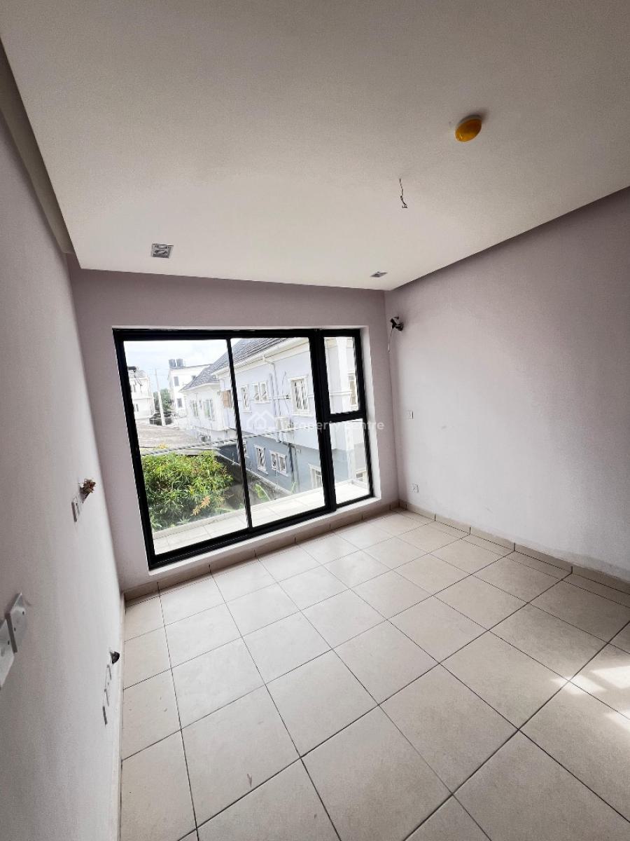 Solidly Built Luxury 2 Bedroom Apartment with Swimming Pool and Gym, Ologolo, Lekki, Lagos, Flat / Apartment for Sale