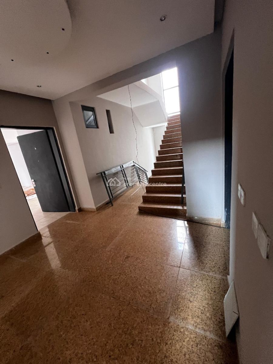 Solidly Built Luxury 2 Bedroom Apartment with Swimming Pool and Gym, Ologolo, Lekki, Lagos, Flat / Apartment for Sale