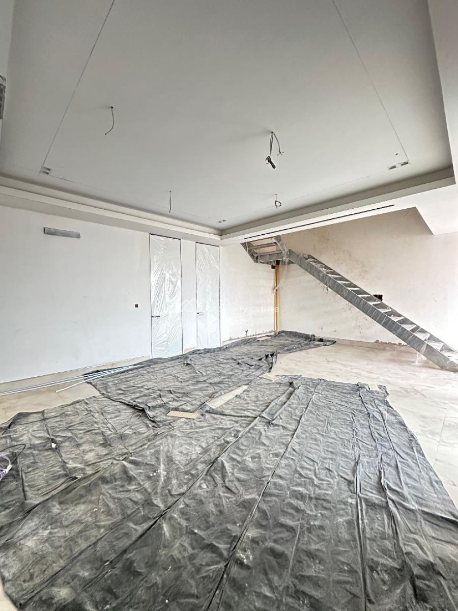 4 Bedroom Maisonette with Elevator, Lekki Phase 1, Lekki, Lagos, Flat / Apartment for Sale