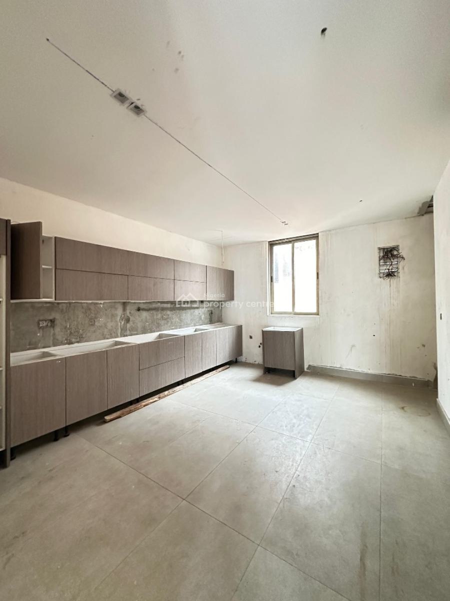 4 Bedroom Maisonette with Elevator, Lekki Phase 1, Lekki, Lagos, Flat / Apartment for Sale
