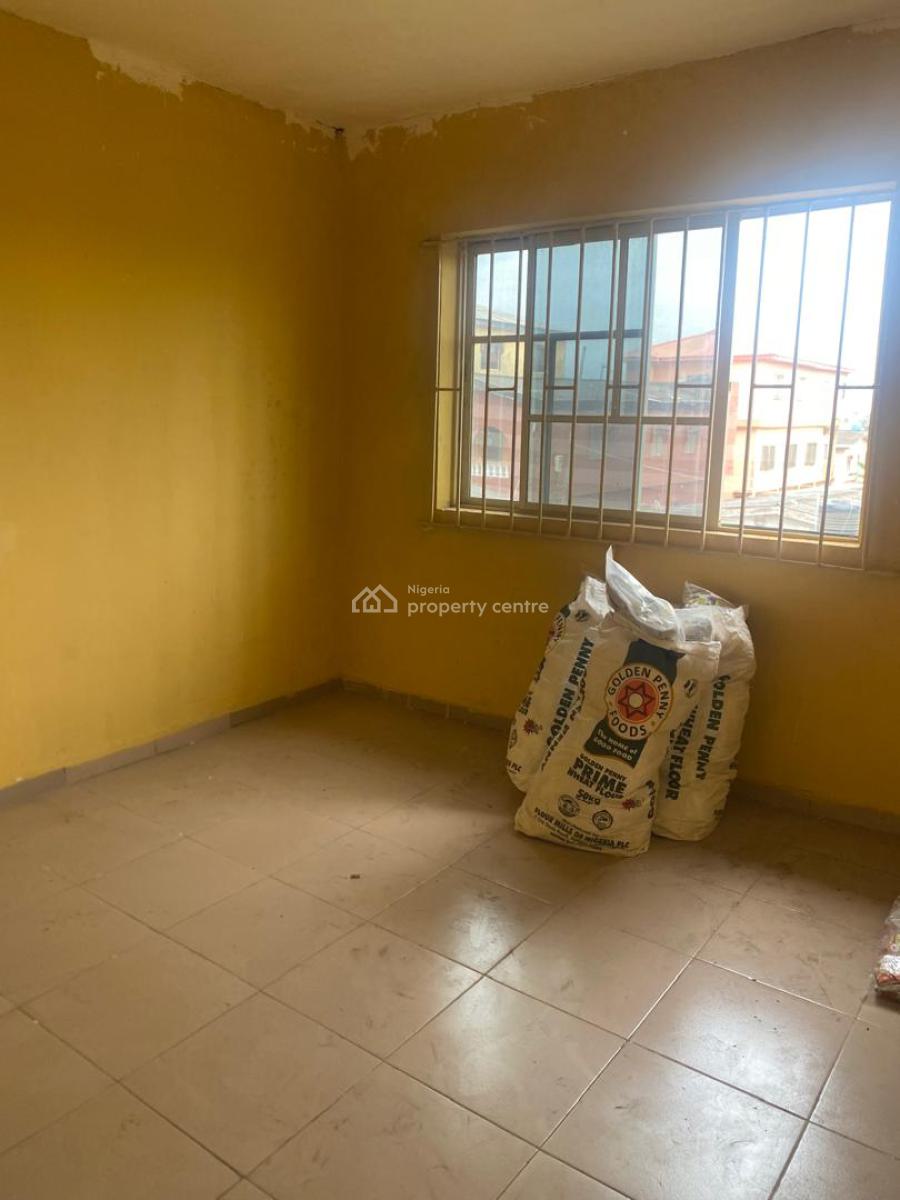 2bedroom Flat at De Prince Street Olowoira, Isheri Magodo, Magodo, Lagos, Flat / Apartment for Rent