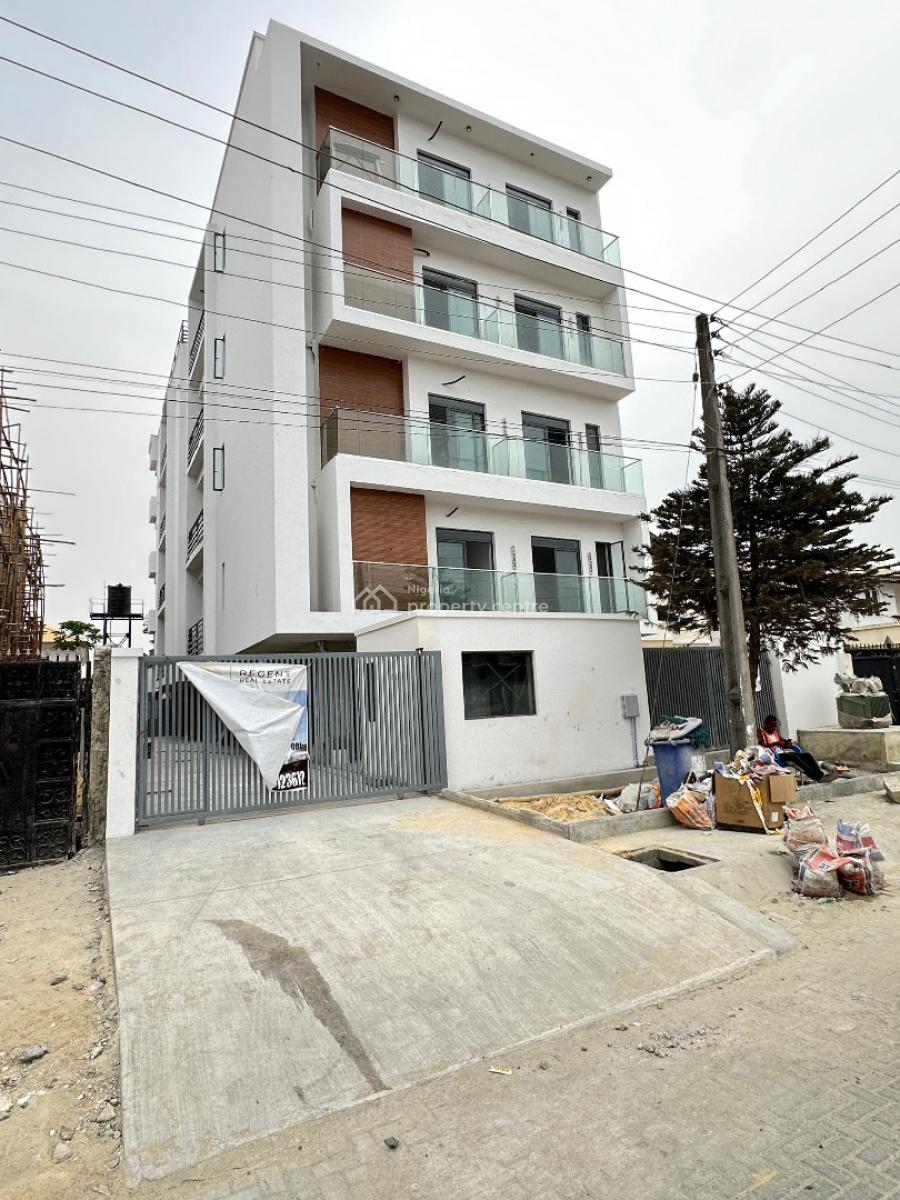Premium 2-bedroom Apartment with Pool & Elevator, Lekki Phase 1, Lekki, Lagos, Flat / Apartment for Sale