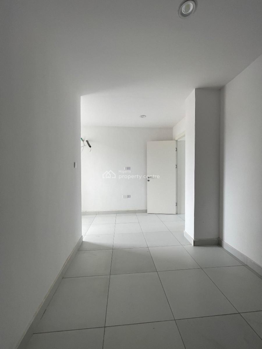 Premium 2-bedroom Apartment with Pool & Elevator, Lekki Phase 1, Lekki, Lagos, Flat / Apartment for Sale