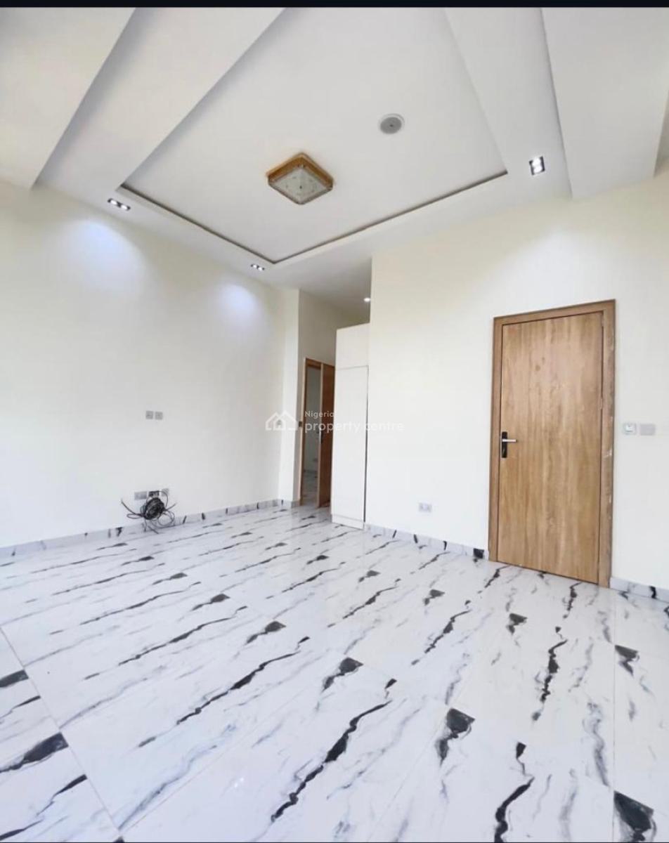 Very Spacious Compound 4 Bedroom Detached Duplex with Bq, Ajah, Lagos, Detached Duplex for Sale