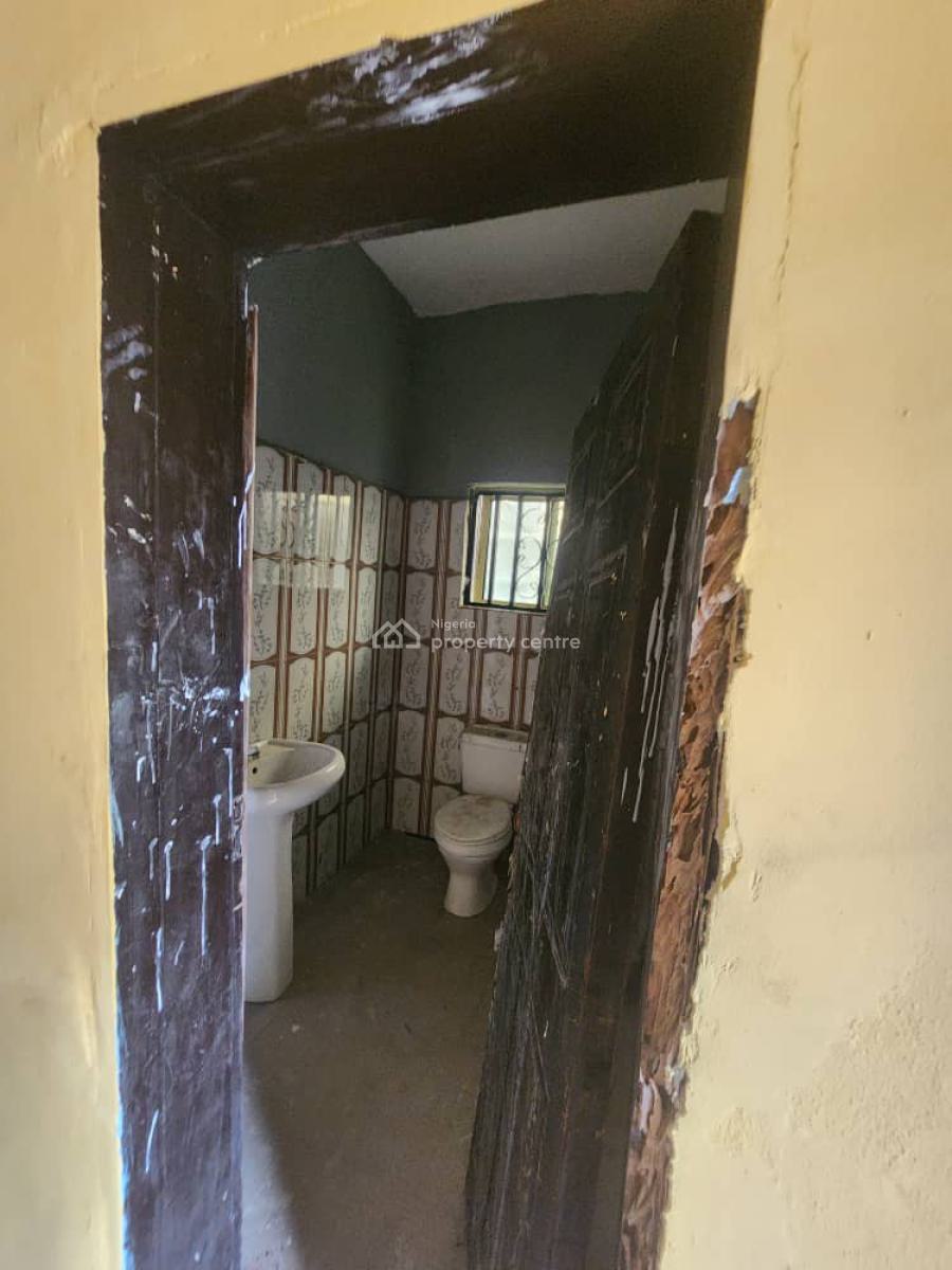a Spacious and Well-structured Block of Flats, Basil Nwachukwu Close, Isolo, Lagos, Isolo, Lagos, House for Sale