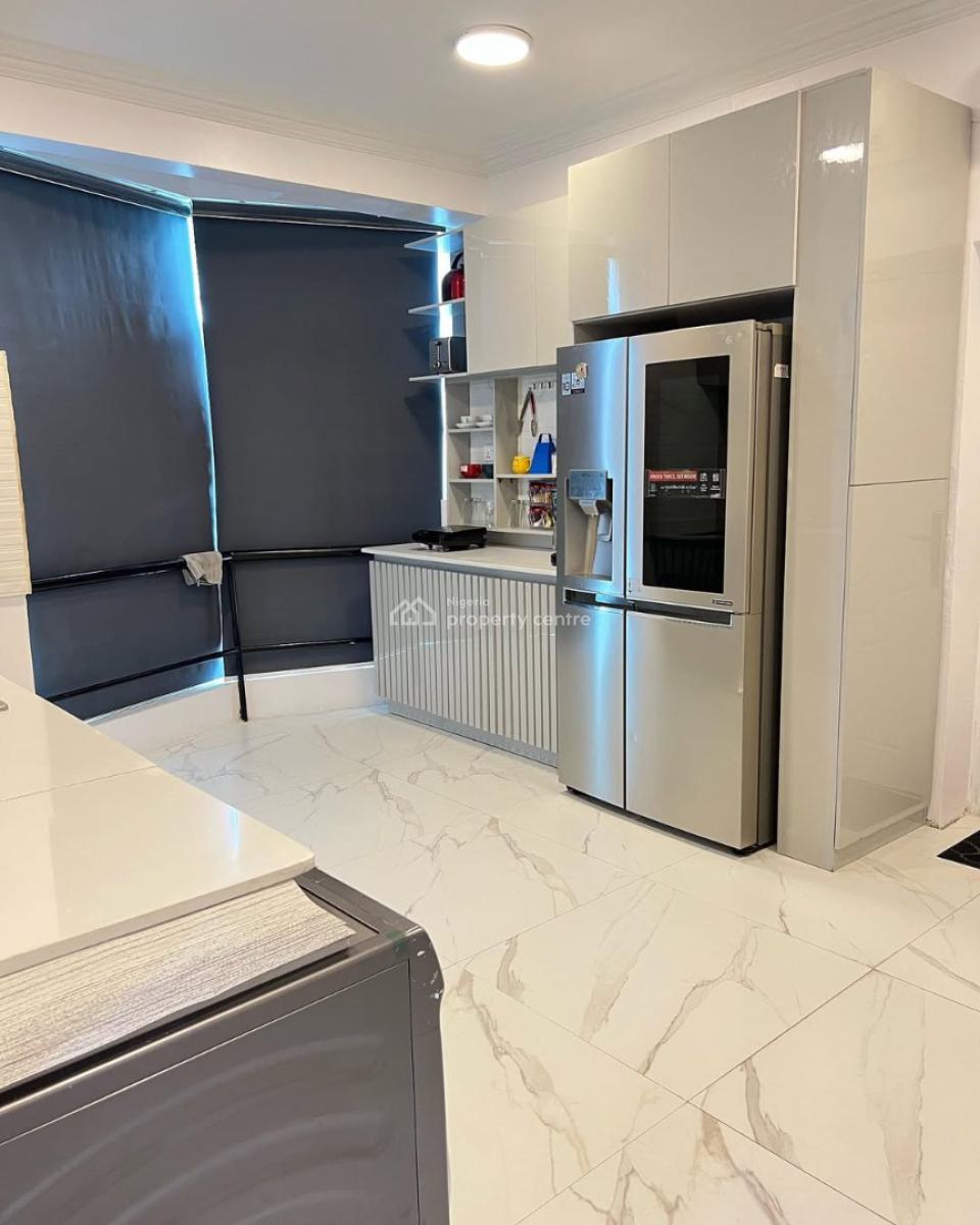 Luxurious 3 Bedroom Apartment with Dazzling City & Water Views, Off Admiralty, Lekki Phase 1, Lekki, Lagos, Flat / Apartment Short Let