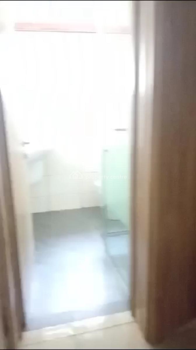 Luxury  Spacious 3 Bedroom with Glass Showers, Kitchen Cabinets., Alaka Estate, Surulere, Lagos, Flat / Apartment for Rent
