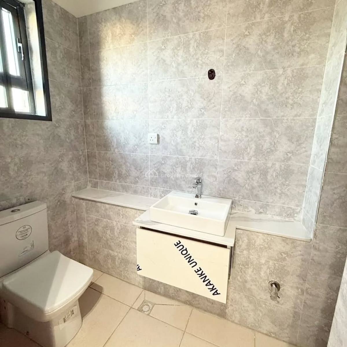 Luxurious 2 Bedroom, Ologolo, Lekki, Lagos, Flat / Apartment for Sale