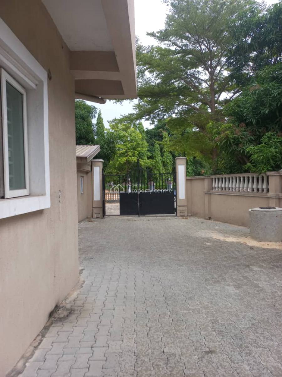 Lovely 3 Bedroom Apartment, Eleganza Gardens Opposite Vgc, Lekki, Lagos, Flat / Apartment for Rent