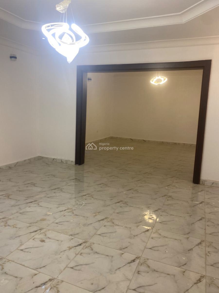 Luxury 3 Bedroom Flat with Excellent Finishing in a Secured Compound, Area 11, Garki, Abuja, Flat / Apartment for Rent