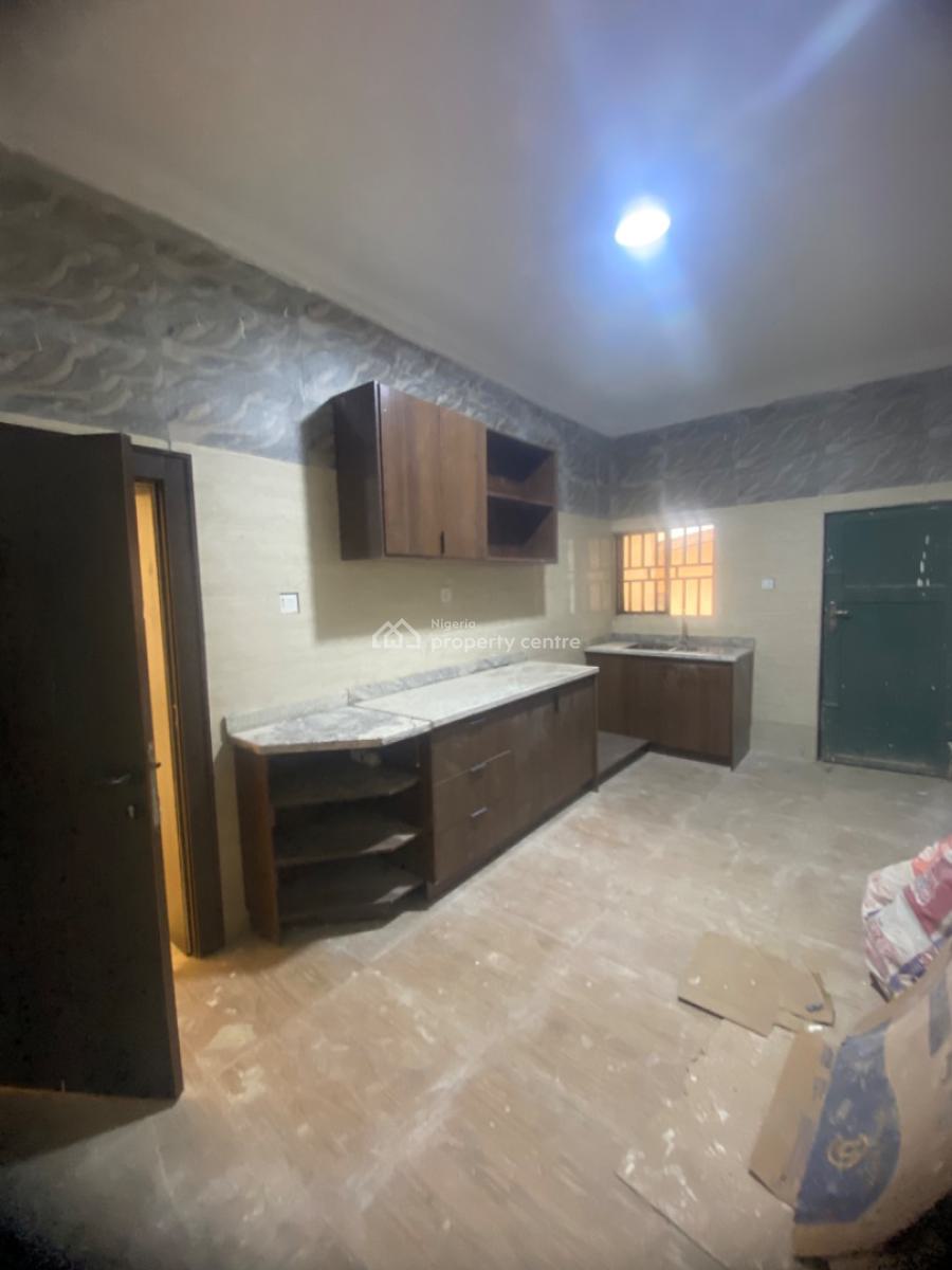 Luxury 3 Bedroom Flat with Excellent Finishing in a Secured Compound, Area 11, Garki, Abuja, Flat / Apartment for Rent