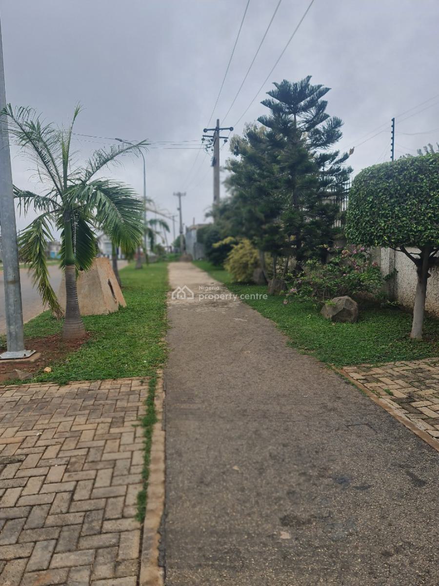 Luxurious 6-bedroom Mansion, Guzape Hills, Guzape District, Abuja, House for Sale