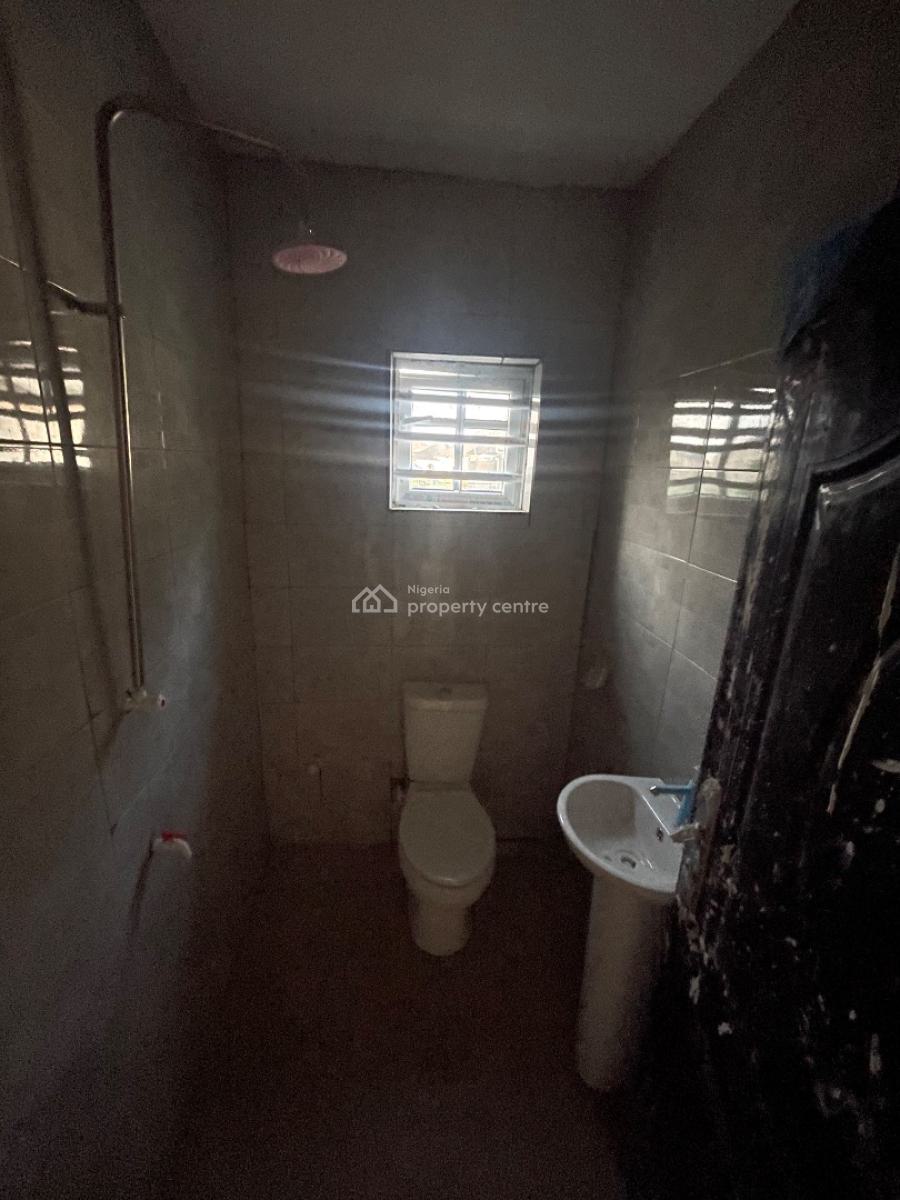 Newly Built 2 Bedroom Upstair, Cole Estate By Iyana Oworo, Gbagada, Lagos, Flat / Apartment for Rent
