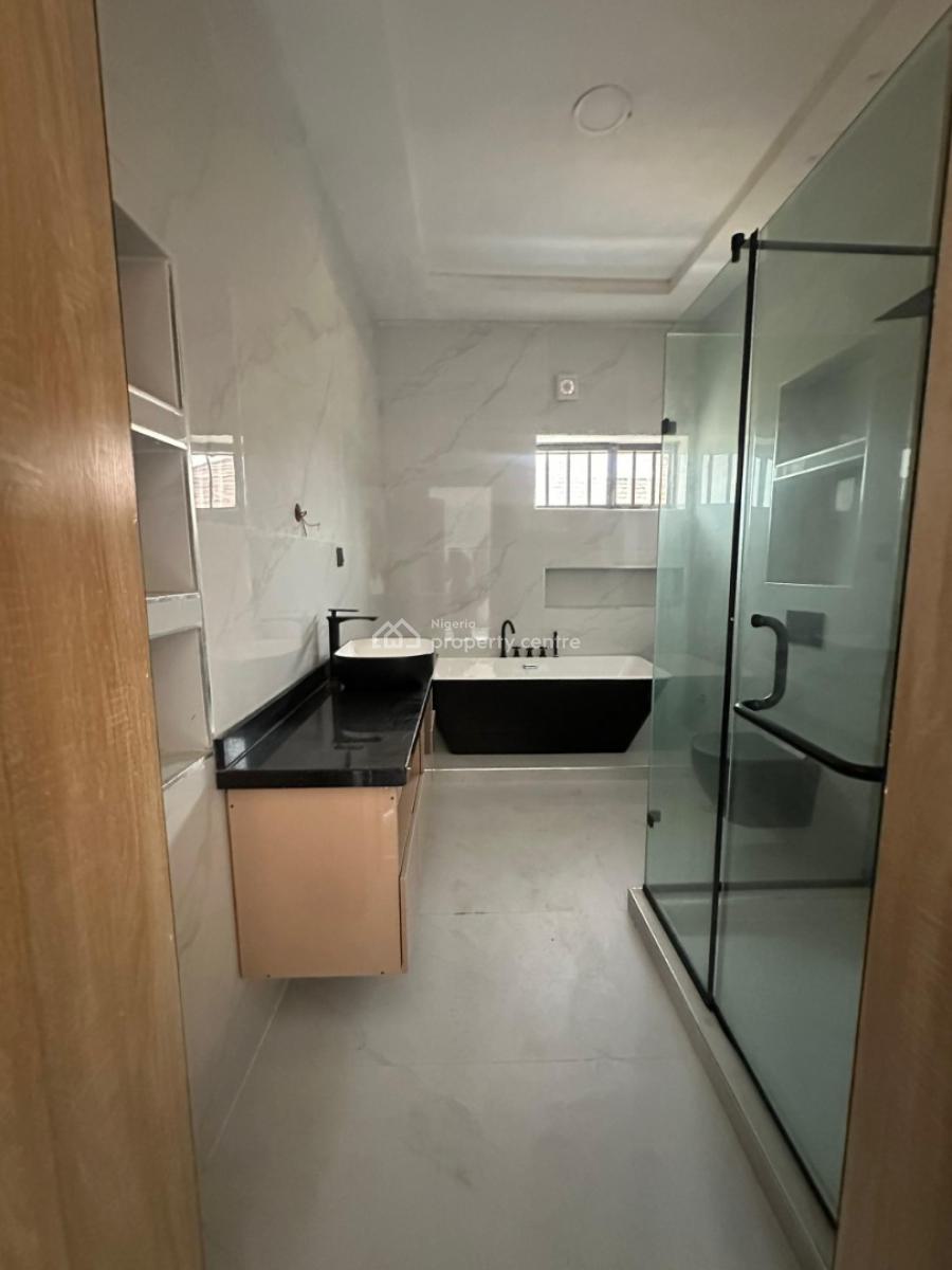 6 Bedroom Fully Detached House in Lekki, Lekki, Lagos, House for Sale