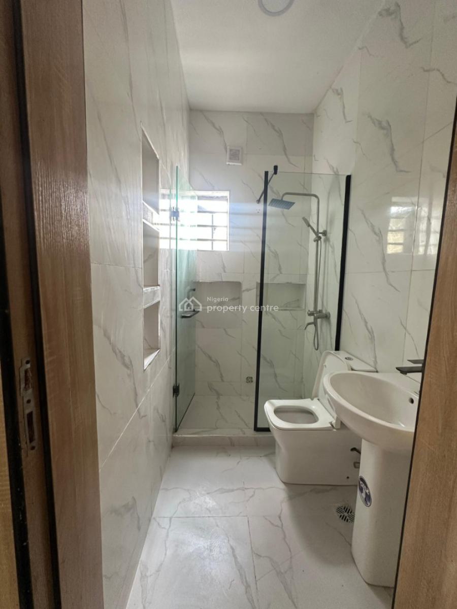 6 Bedroom Fully Detached House in Lekki, Lekki, Lagos, House for Sale