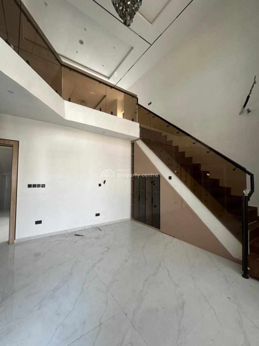 6 Bedroom Fully Detached House in Lekki, Lekki, Lagos, House for Sale
