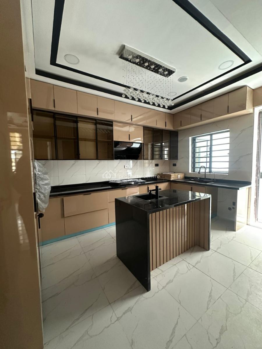 6 Bedroom Fully Detached House in Lekki, Lekki, Lagos, House for Sale