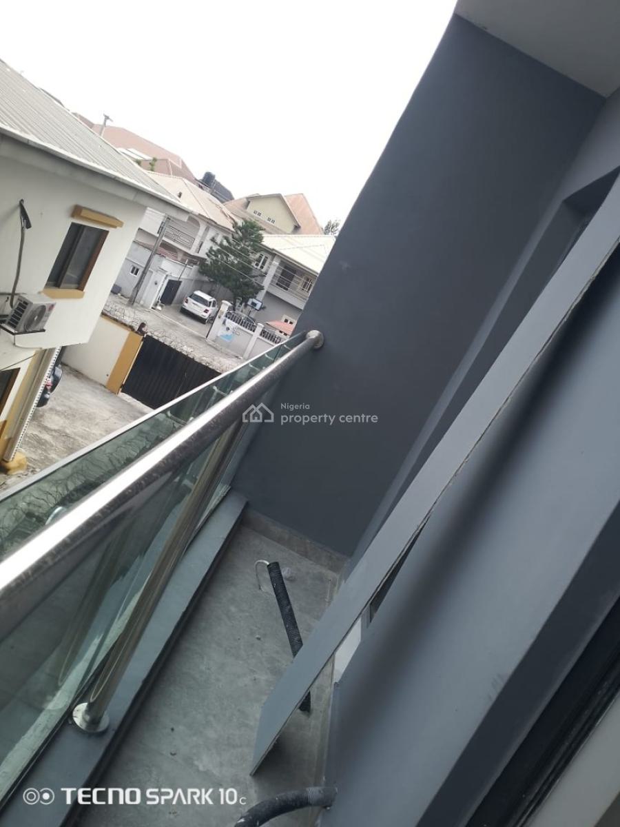 2 Bedroom Apartment with Pool and Gym, Main Lekki Phase 1, Lekki Phase 1, Lekki, Lagos, Flat / Apartment for Sale