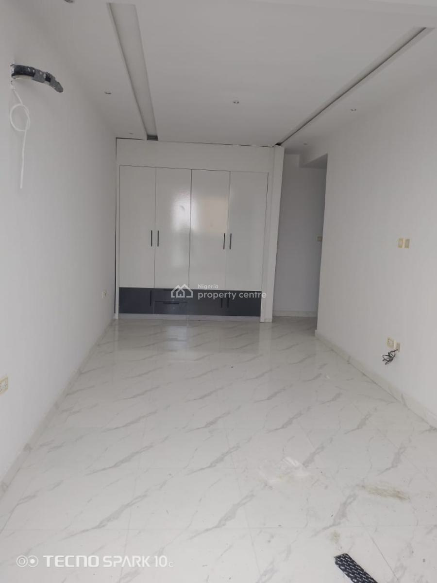 2 Bedroom Apartment with Pool and Gym, Main Lekki Phase 1, Lekki Phase 1, Lekki, Lagos, Flat / Apartment for Sale