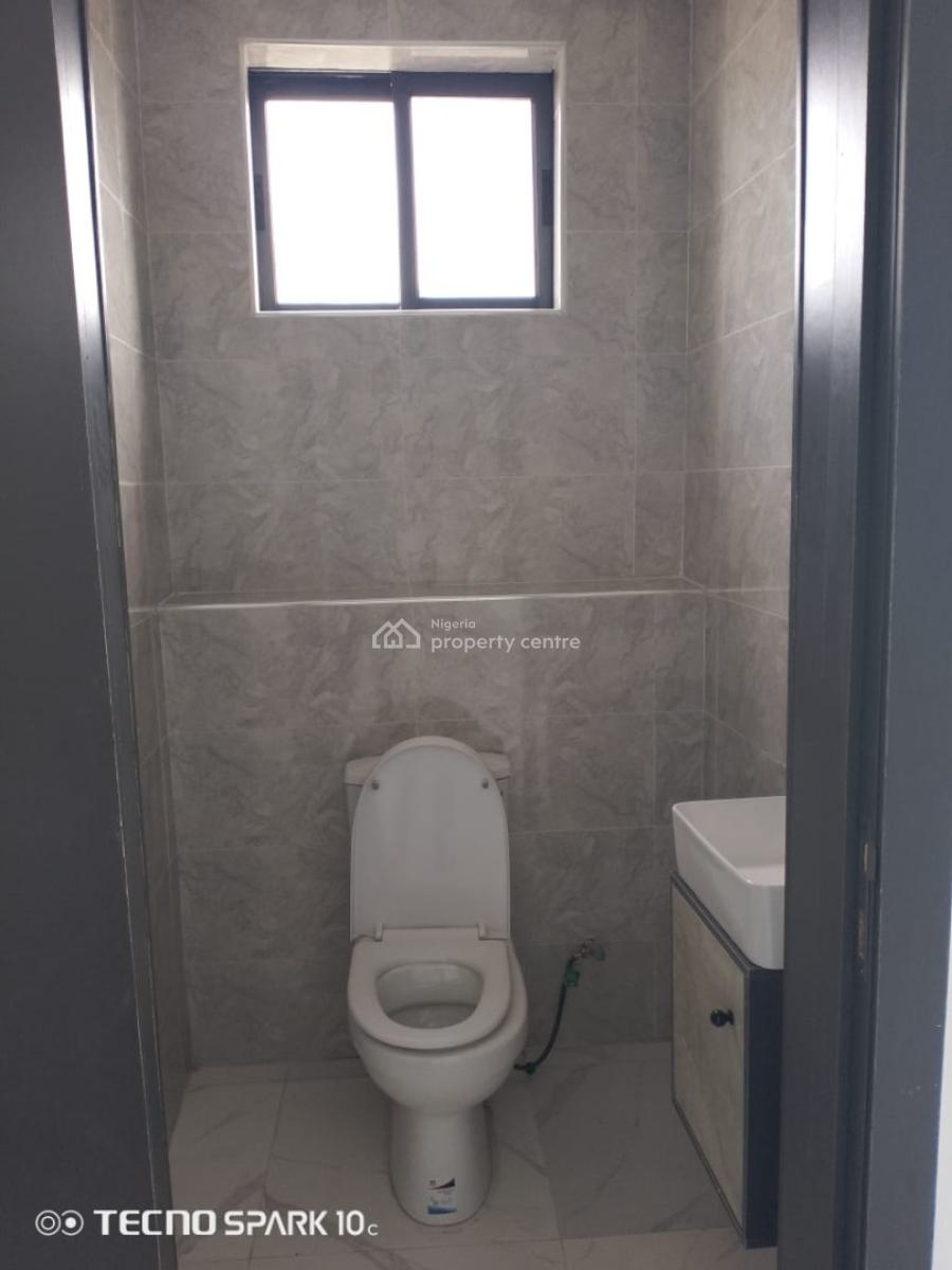 2 Bedroom Apartment with Pool and Gym, Main Lekki Phase 1, Lekki Phase 1, Lekki, Lagos, Flat / Apartment for Sale