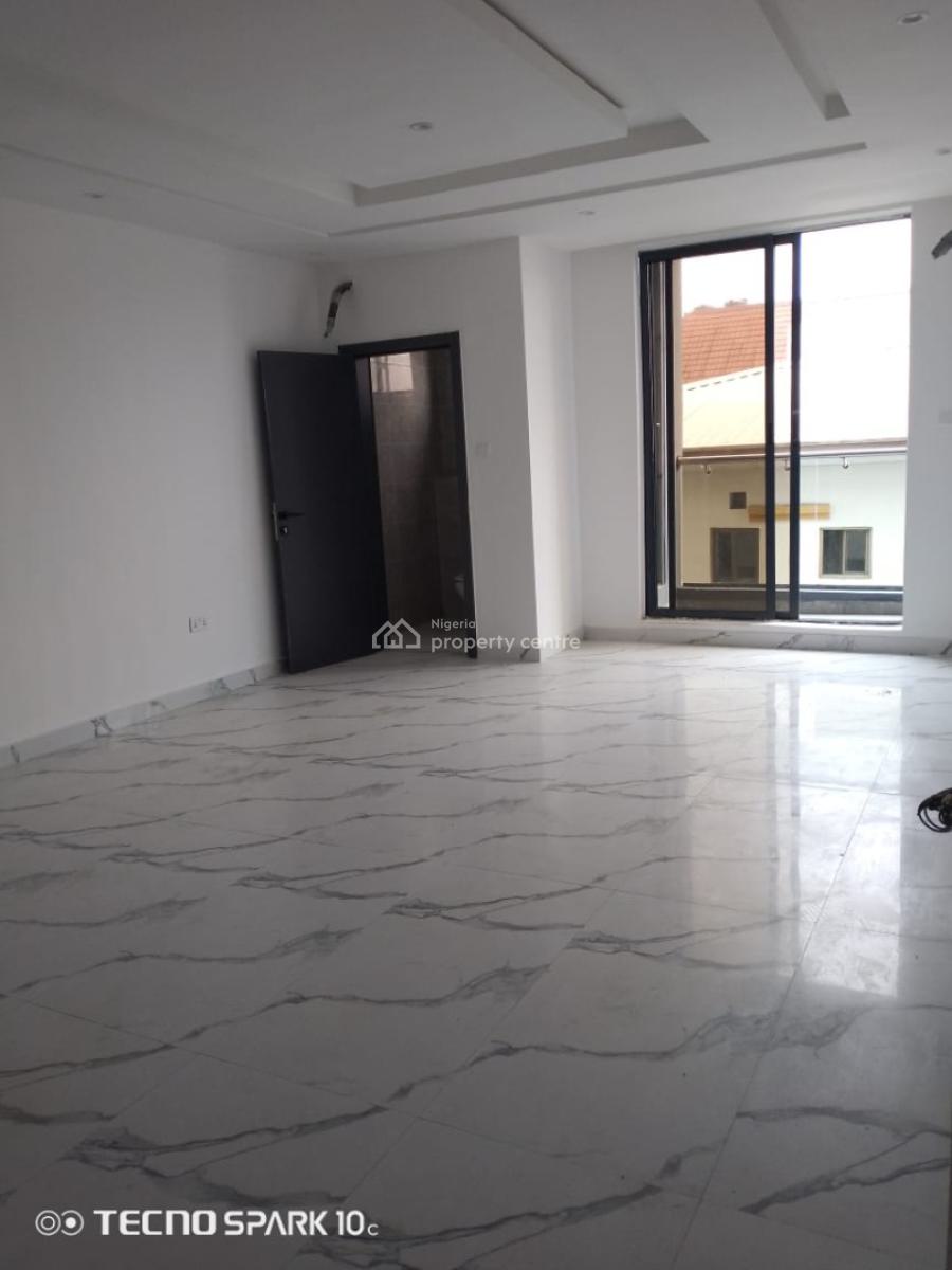 2 Bedroom Apartment with Pool and Gym, Main Lekki Phase 1, Lekki Phase 1, Lekki, Lagos, Flat / Apartment for Sale