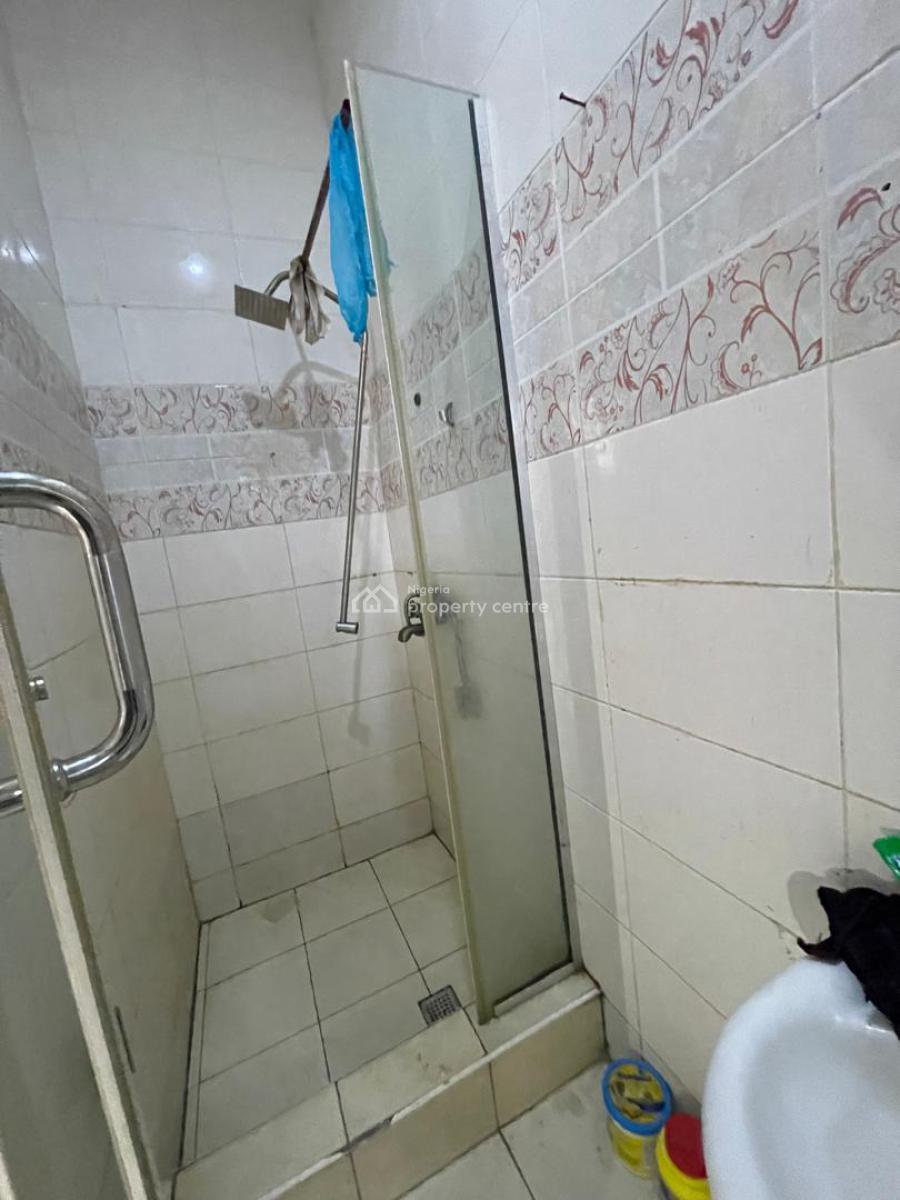 a Delightful 1 Room Shared Apartment, Ikota, Lekki, Lagos, Self Contain (single Rooms) for Rent