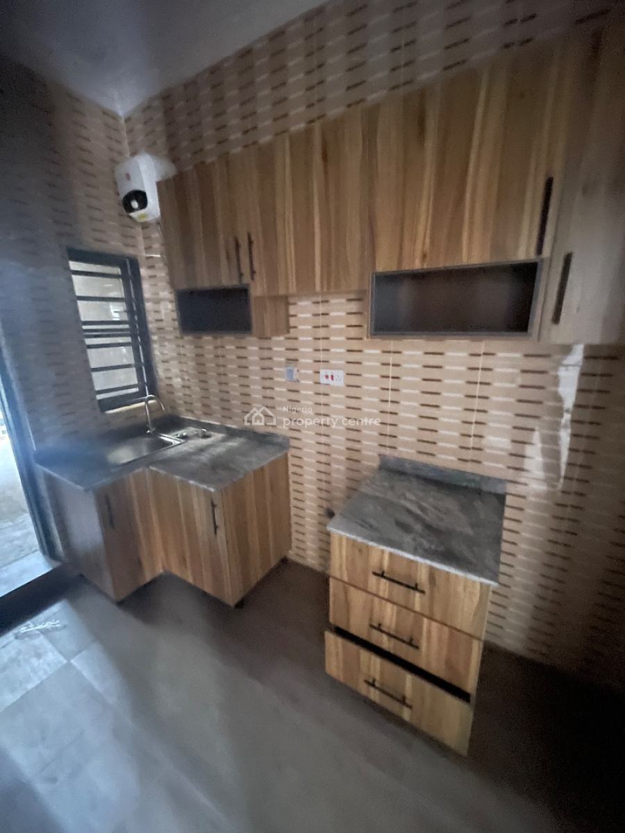 Newly Built 2 Bedroom Apartment, Gbagada, Lagos, Flat / Apartment for Rent