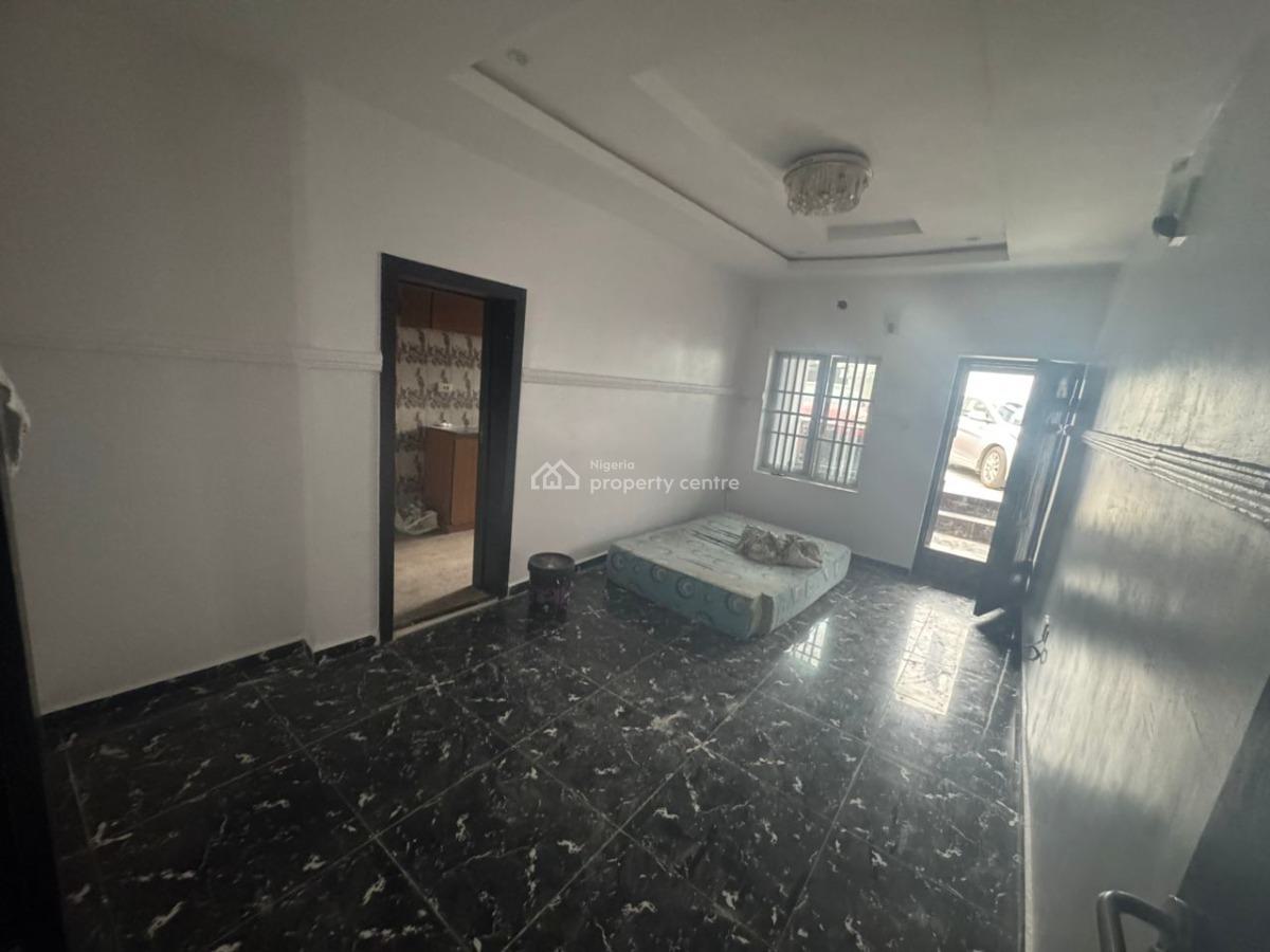 Ground Floor 2 Bedroom Flat, Ologolo, Lekki, Lagos, Flat / Apartment for Rent
