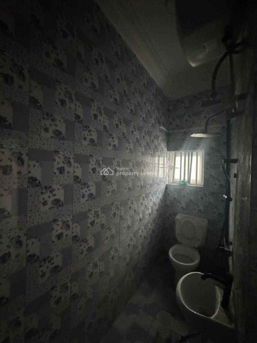 Ground Floor 2 Bedroom Flat, Ologolo, Lekki, Lagos, Flat / Apartment for Rent