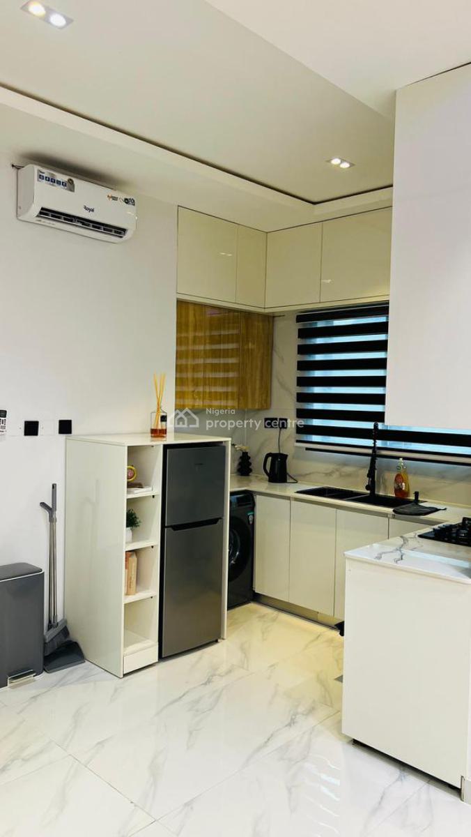 Premium and Cozy 2 Bedrooms Apartment, Ladoke Akintola, Ikeja Gra, Ikeja, Lagos, Flat / Apartment Short Let