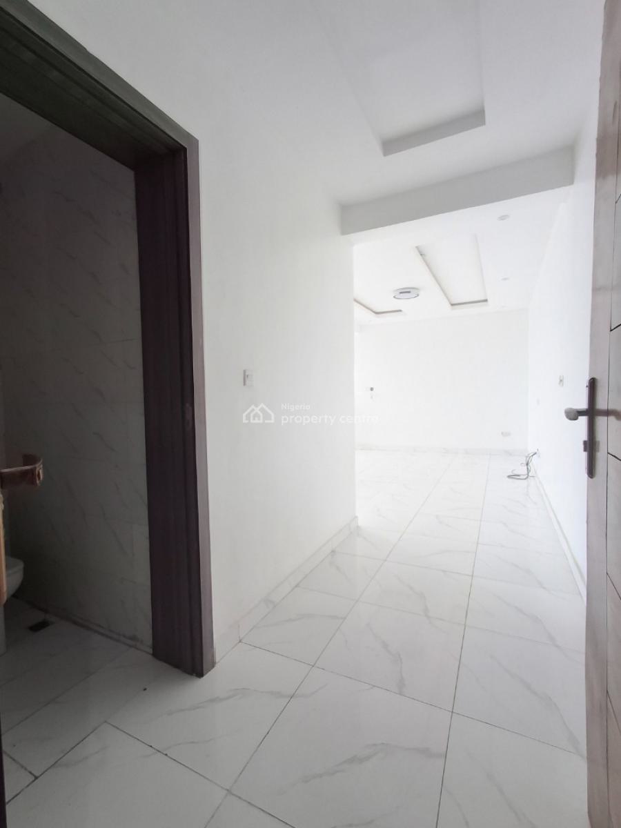 2-bedroom Apartment, in a Well-secured Estate, Ikate, Lekki, Lagos, Flat / Apartment for Sale