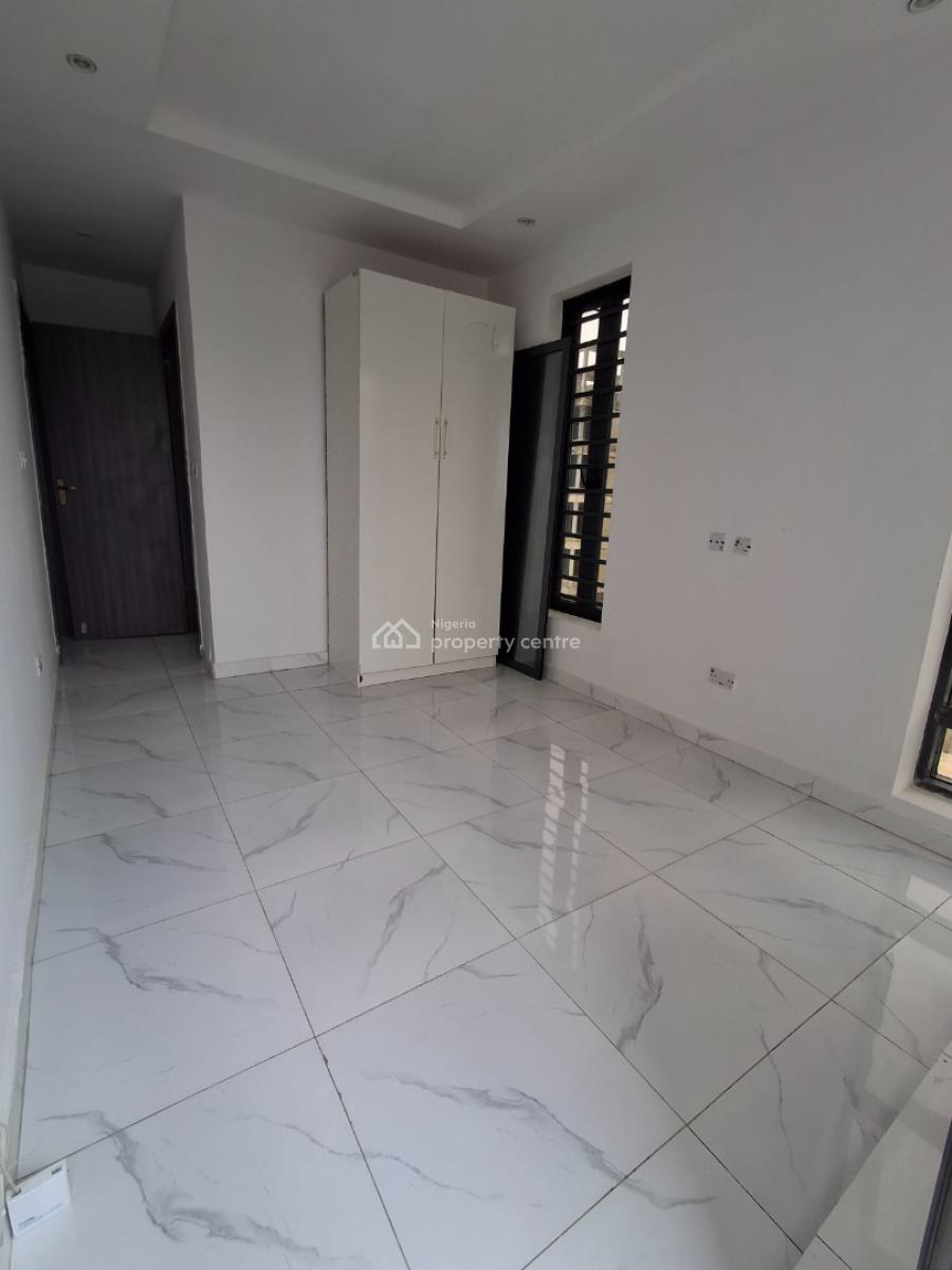 2-bedroom Apartment, in a Well-secured Estate, Ikate, Lekki, Lagos, Flat / Apartment for Sale