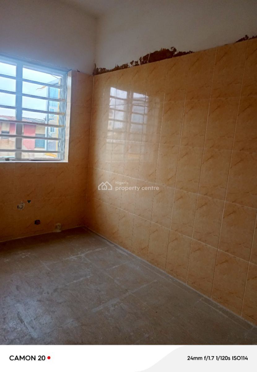 Newly Built 2 Bedroom in Cool Place, Ijesha, Surulere, Lagos, Flat / Apartment for Rent
