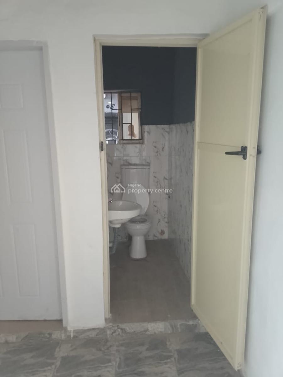 Newly Renovated 2 Bedroom with Modern Facilities, Central Egbeda, Egbeda, Alimosho, Lagos, Flat / Apartment for Rent