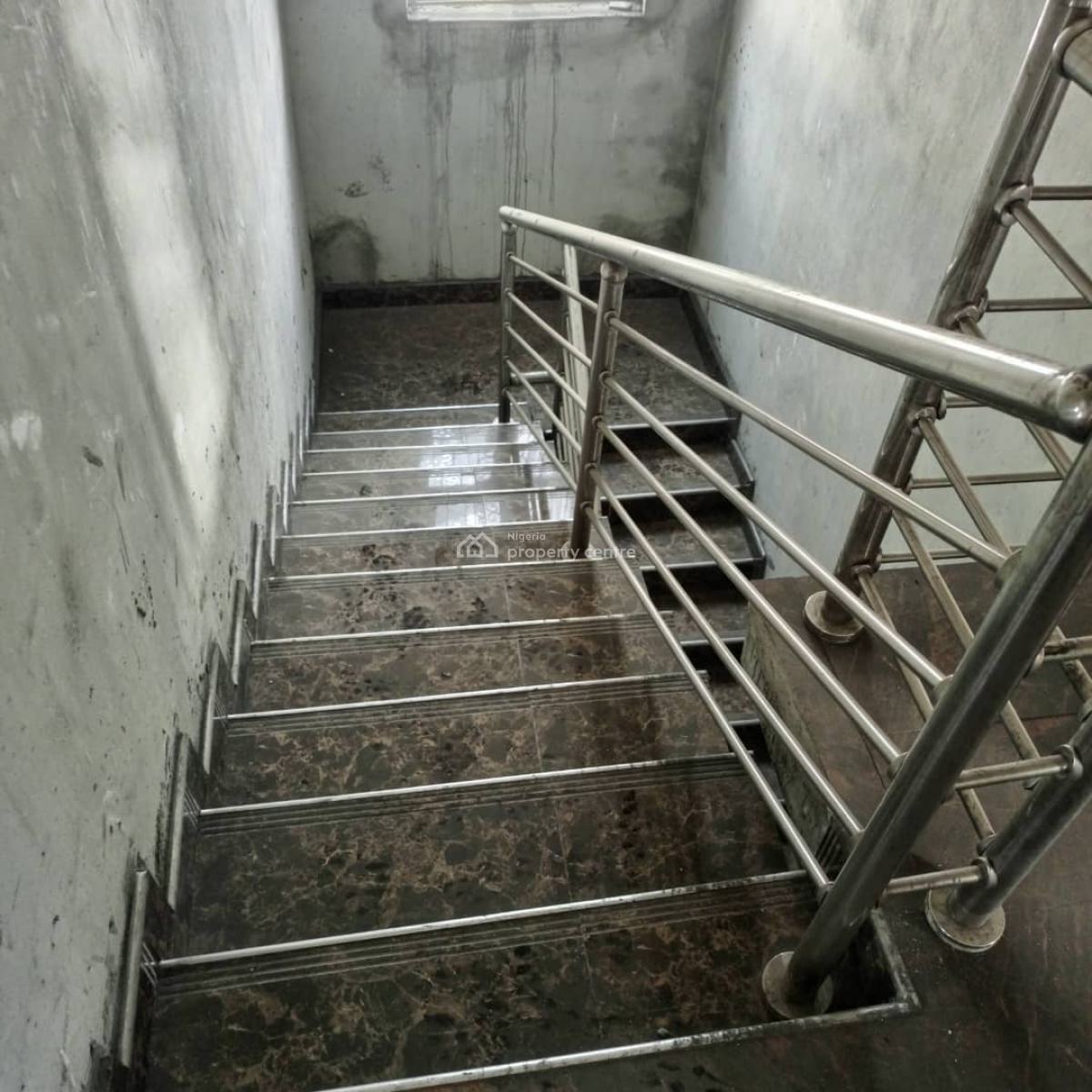 a Luxury 4 Bedroom Duplex, Queens Park Estate, Rumuosuwon, Eneka, Port Harcourt, Rivers, Detached Duplex for Sale
